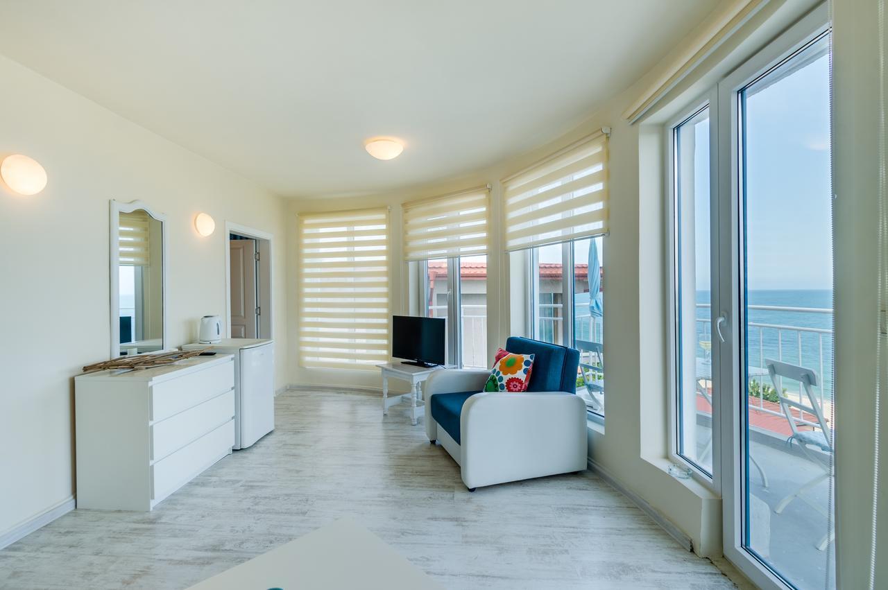Villa White Dove Golden Sands Exteriör bild