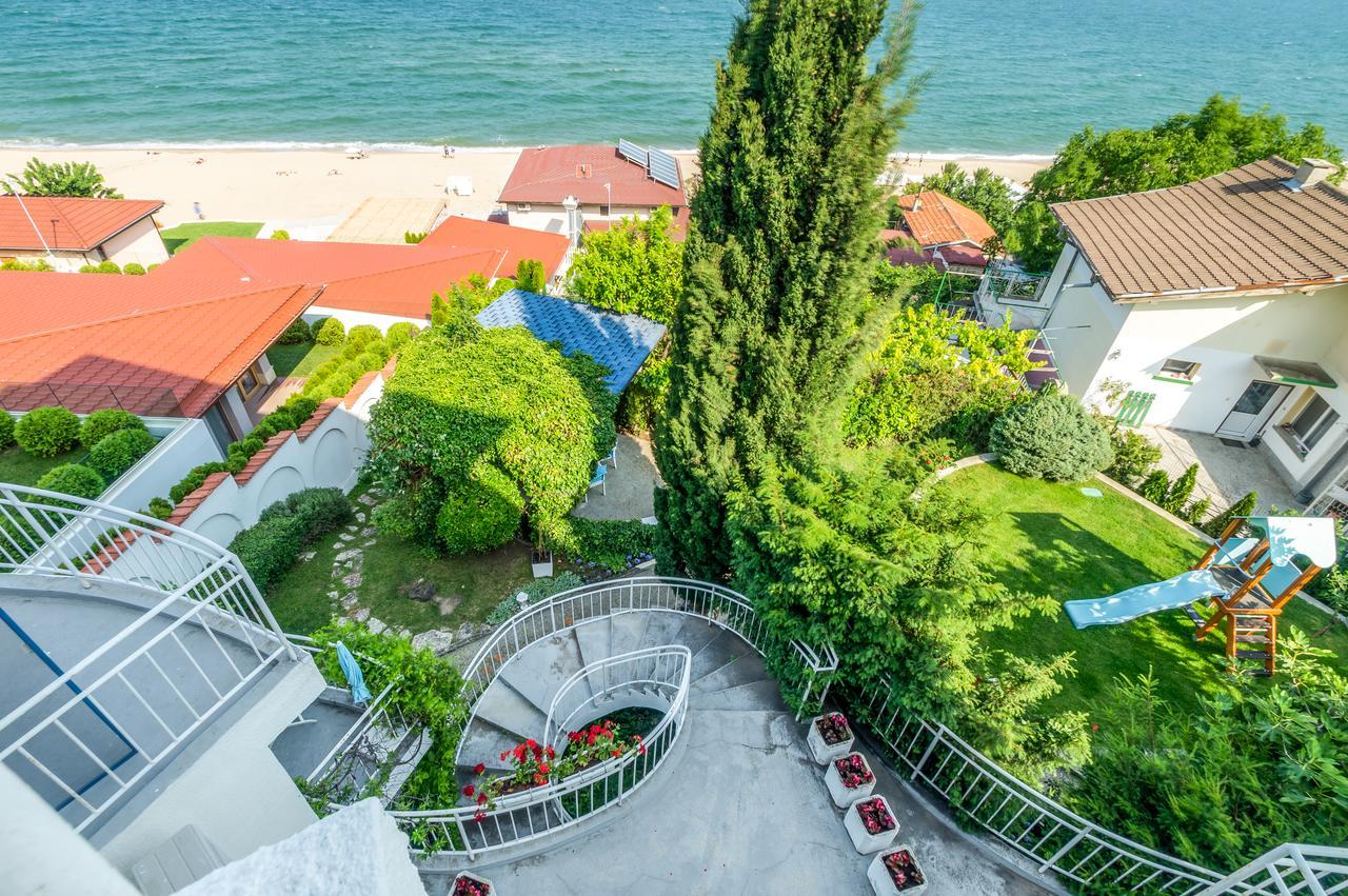 Villa White Dove Golden Sands Exteriör bild
