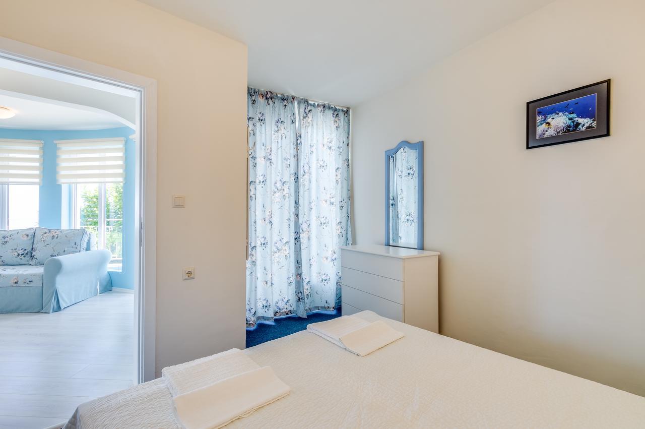Villa White Dove Golden Sands Exteriör bild