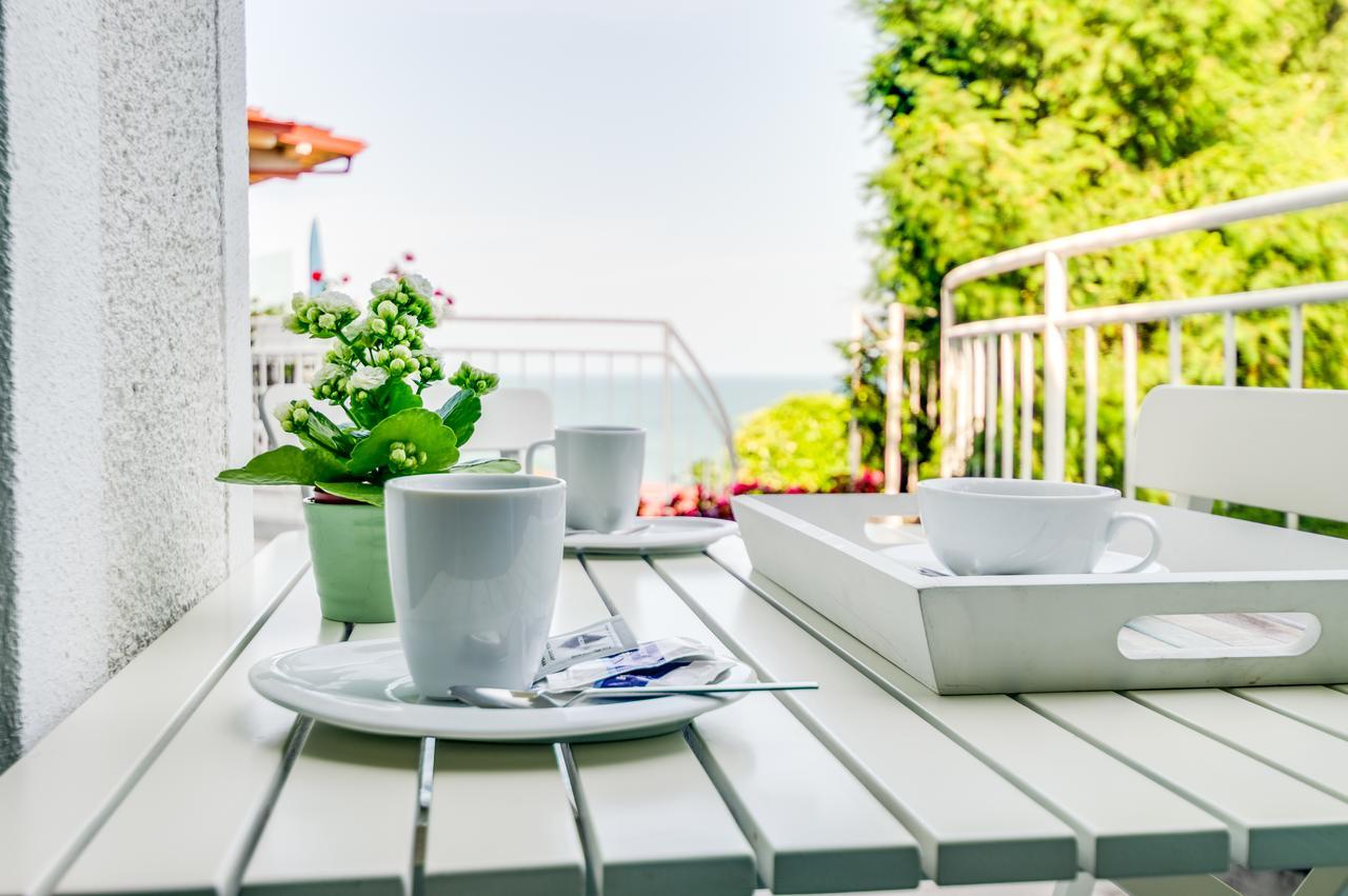 Villa White Dove Golden Sands Exteriör bild