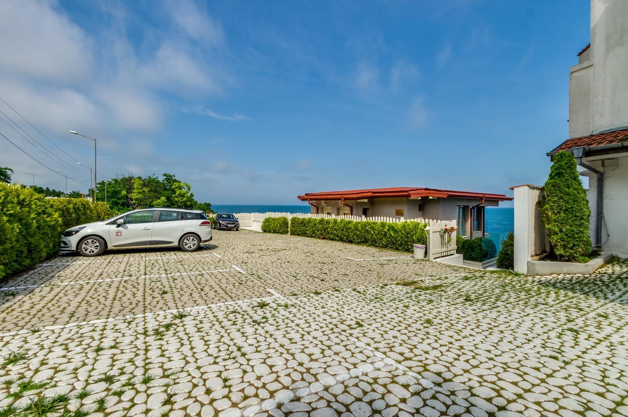 Villa White Dove Golden Sands Exteriör bild
