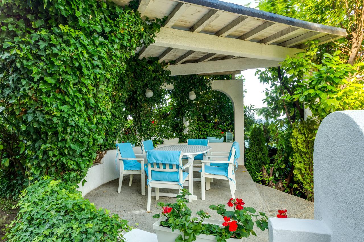 Villa White Dove Golden Sands Exteriör bild