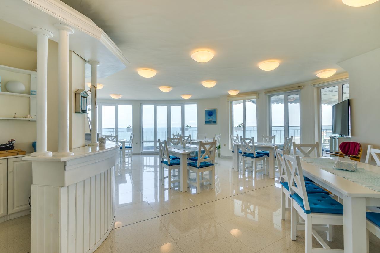 Villa White Dove Golden Sands Exteriör bild