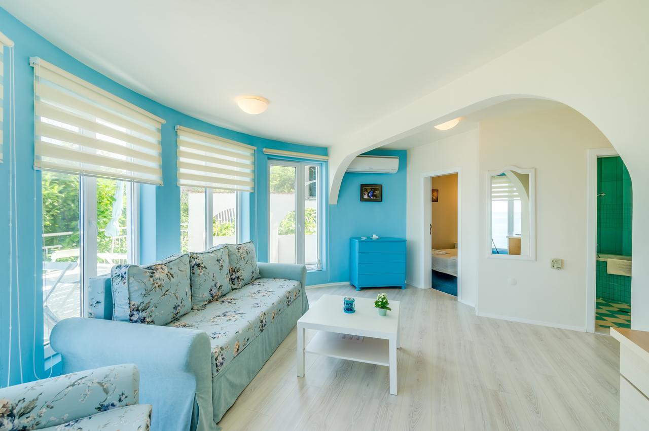 Villa White Dove Golden Sands Exteriör bild