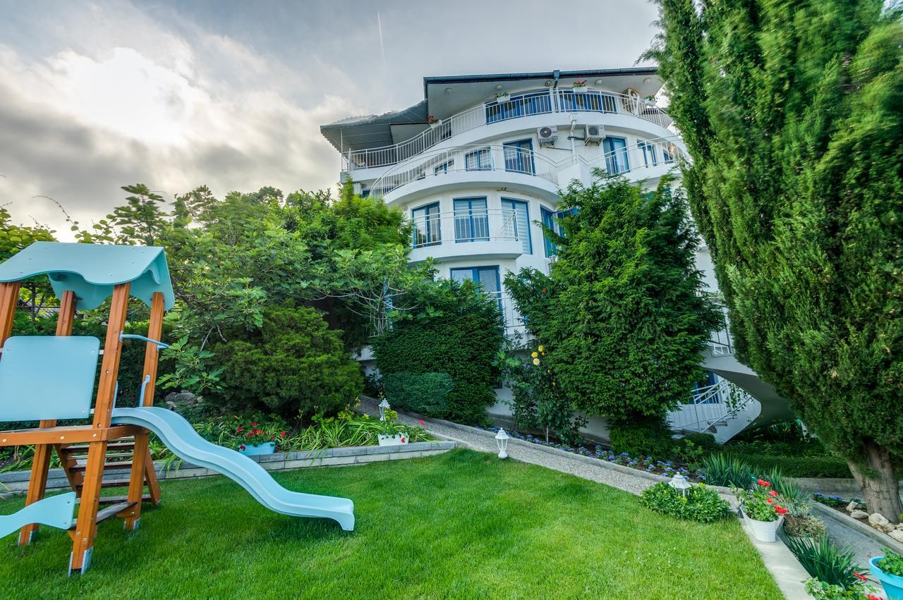 Villa White Dove Golden Sands Exteriör bild